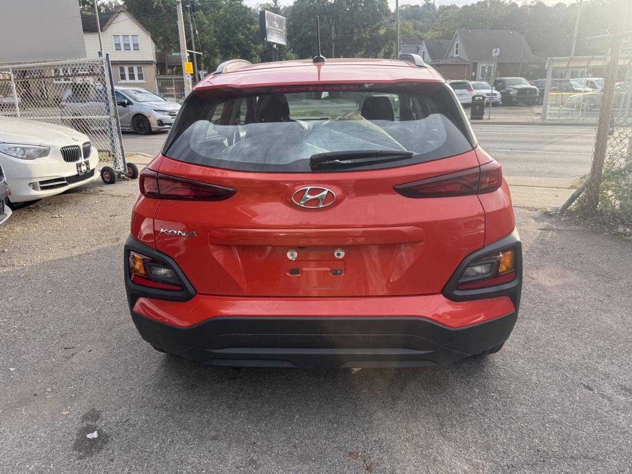 2020 Hyundai KONA SEL Photo4
