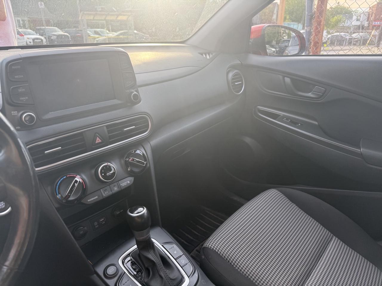 2020 Hyundai KONA SEL Photo