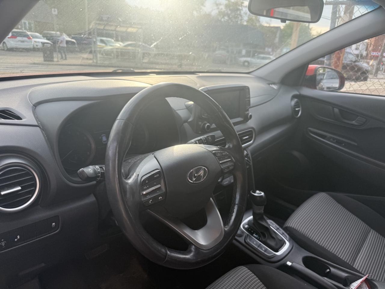 2020 Hyundai KONA SEL Photo