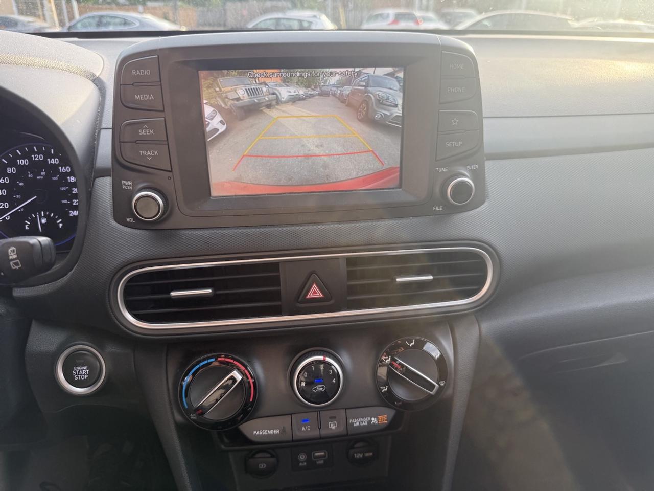 2020 Hyundai KONA SEL Photo