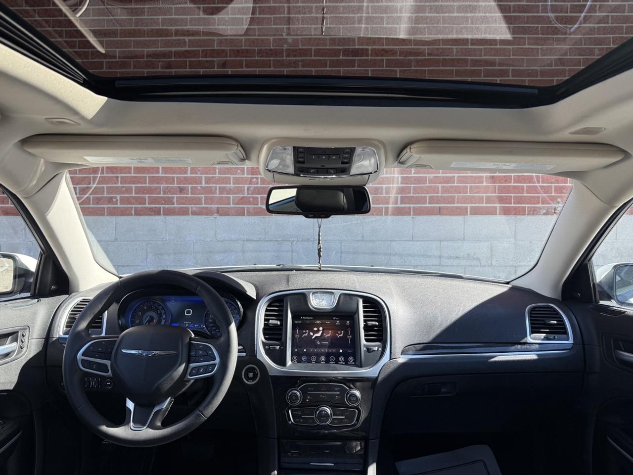 2023 Chrysler 300 Touring L AWD|Panaroof| Leather| Clean Carfax Photo