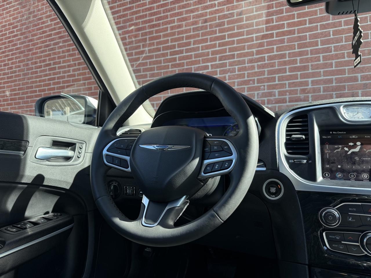 2023 Chrysler 300 Touring L AWD|Panaroof| Leather| Clean Carfax Photo