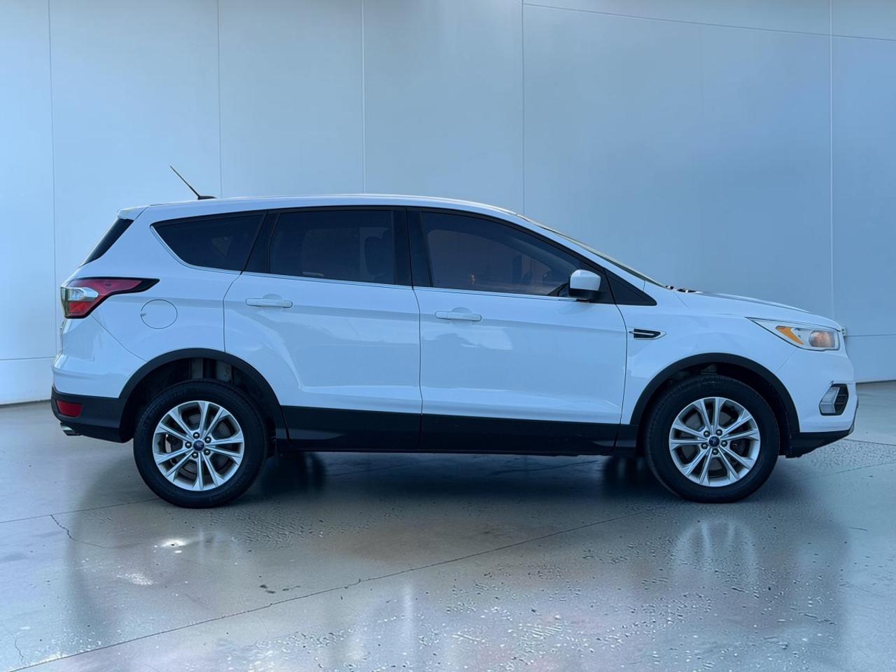2017 Ford Escape SE/4WD/BackUpCamera Photo