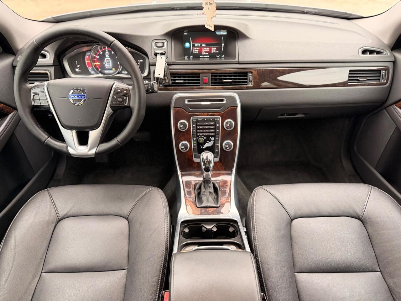 2015 Volvo XC70 T5 PREMIER|41 SERVICE RECORDS|DEALER MAINTAINED Photo
