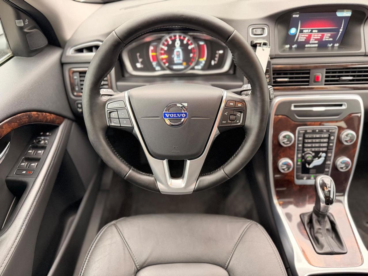 2015 Volvo XC70 T5 PREMIER|41 SERVICE RECORDS|DEALER MAINTAINED Photo