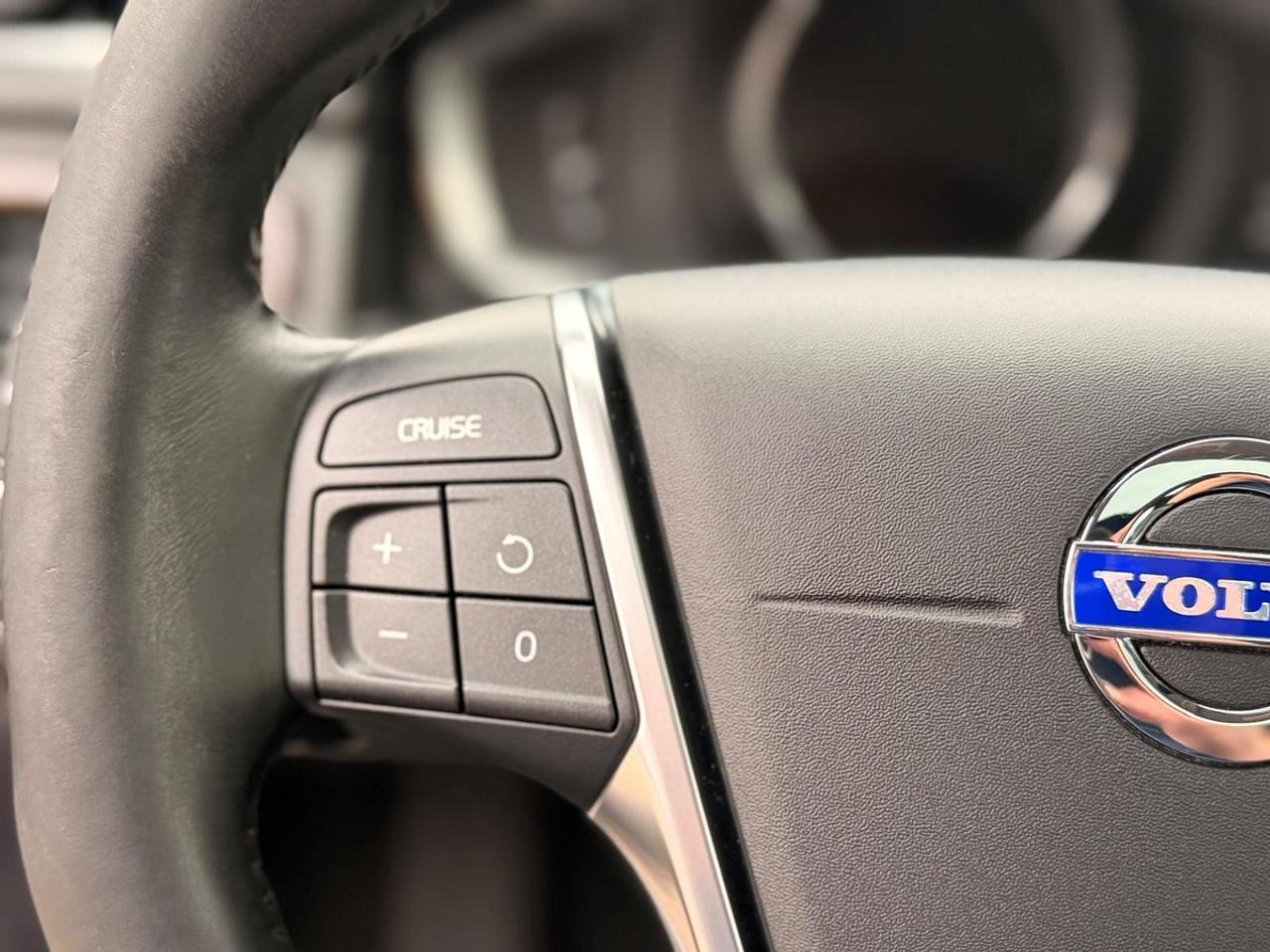 2015 Volvo XC70 T5 PREMIER|41 SERVICE RECORDS|DEALER MAINTAINED Photo