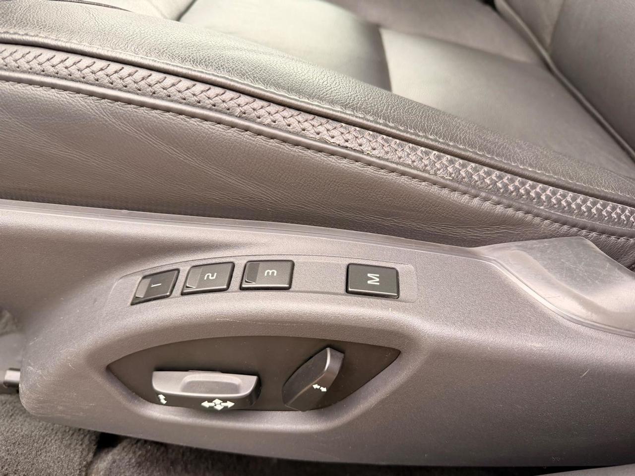 2015 Volvo XC70 T5 PREMIER|41 SERVICE RECORDS|DEALER MAINTAINED Photo