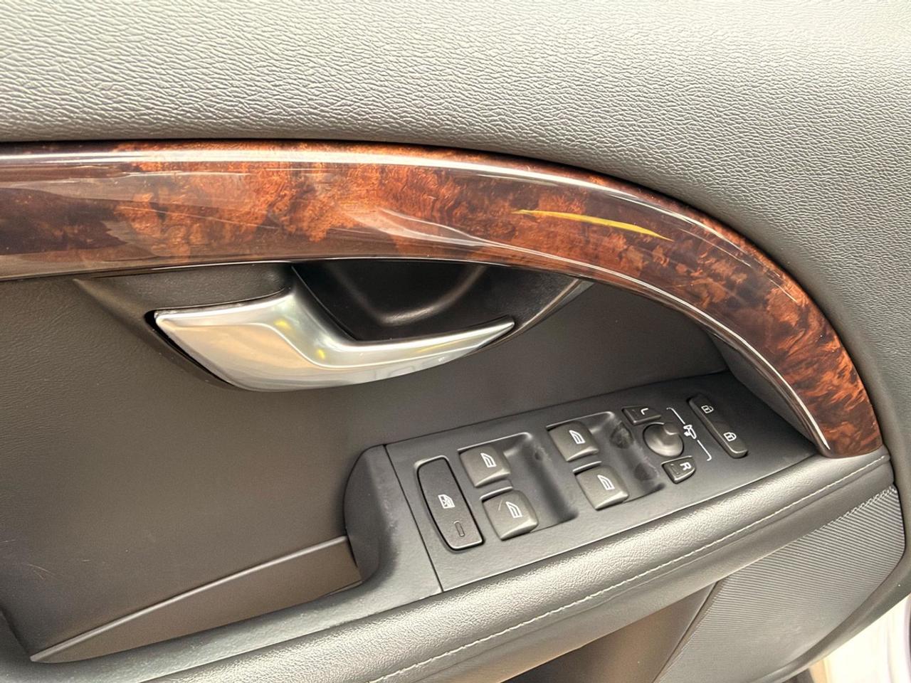2015 Volvo XC70 T5 PREMIER|41 SERVICE RECORDS|DEALER MAINTAINED Photo