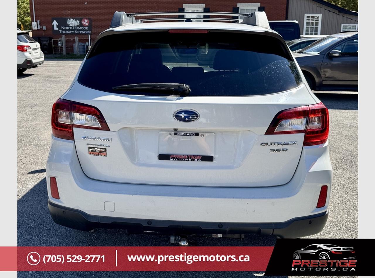 2017 Subaru Outback LIMITED Photo