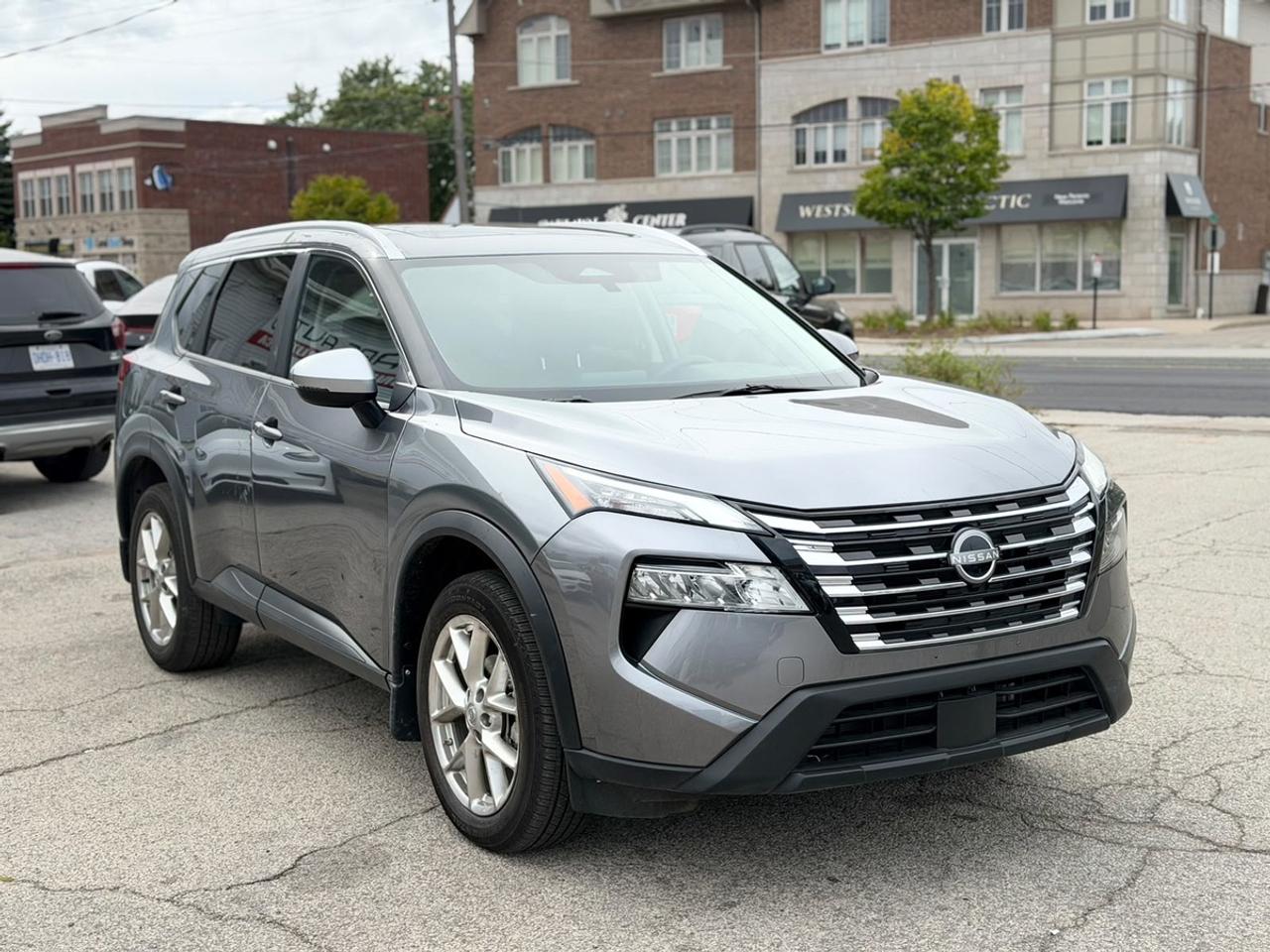 2025 Nissan Rogue SV Photo