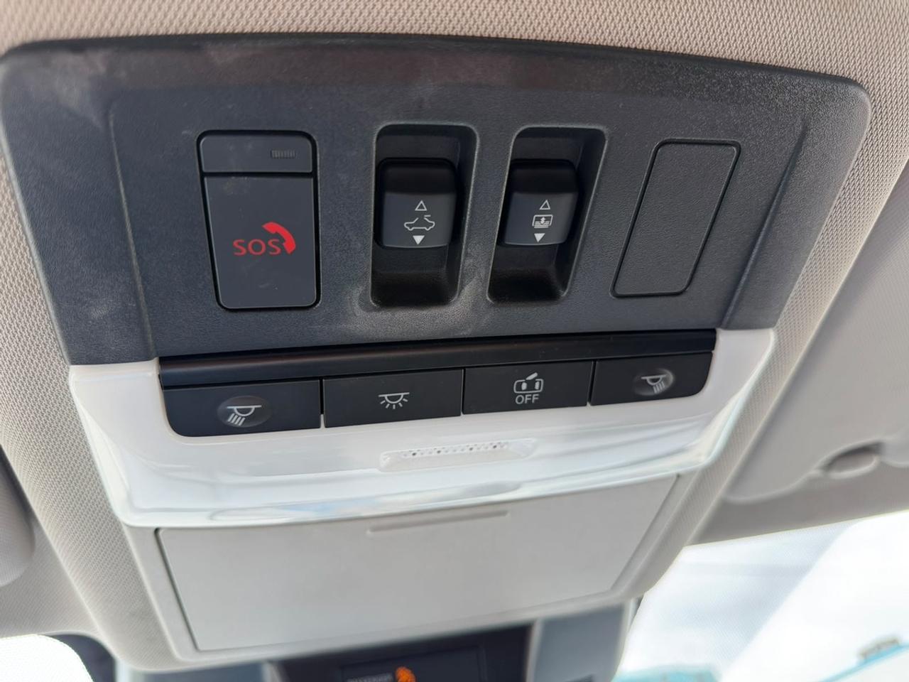 2025 Nissan Rogue SV Photo