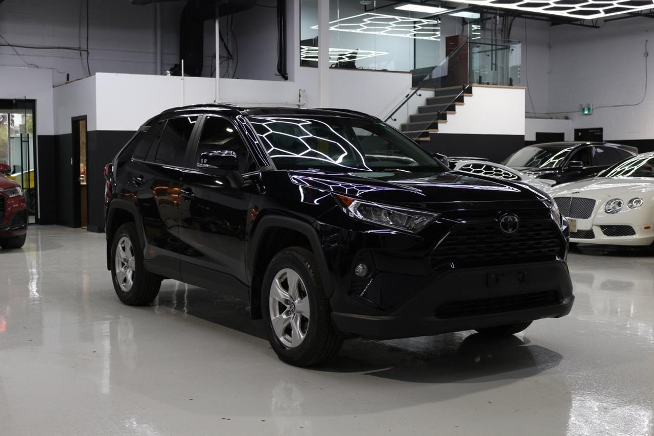2019 Toyota RAV4 AWD XLE - ONE OWNER NO ACCIDENTS DEALER SERVICED Photo