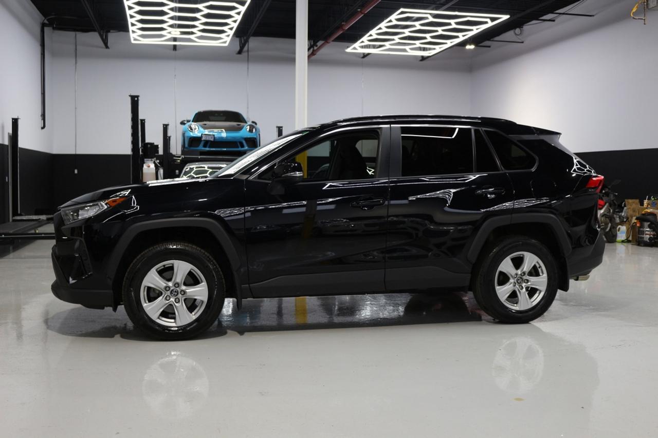 2019 Toyota RAV4 AWD XLE - ONE OWNER NO ACCIDENTS DEALER SERVICED Photo