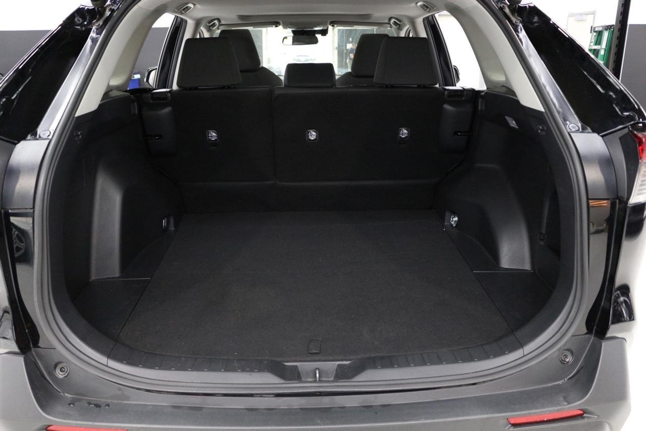 2019 Toyota RAV4 AWD XLE - ONE OWNER NO ACCIDENTS DEALER SERVICED Photo