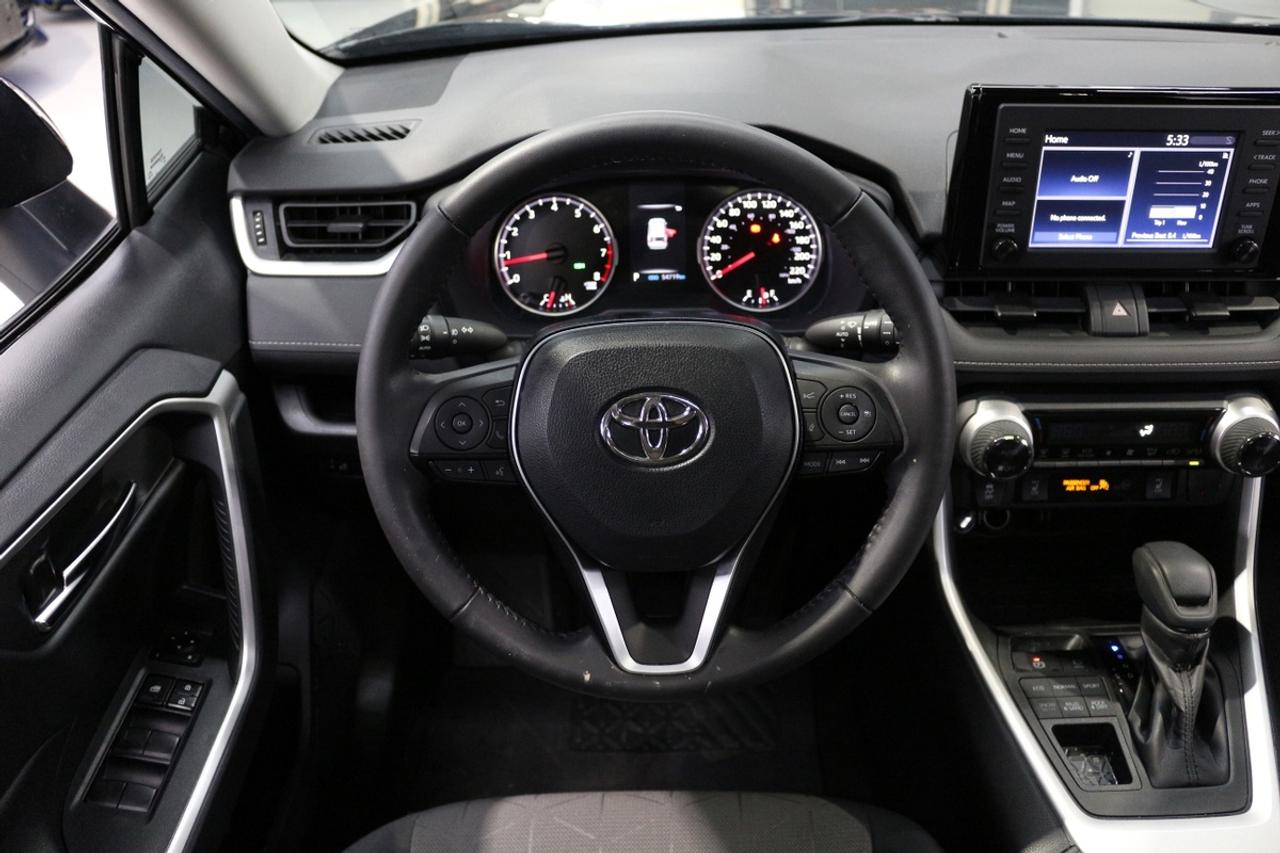 2019 Toyota RAV4 AWD XLE - ONE OWNER NO ACCIDENTS DEALER SERVICED Photo