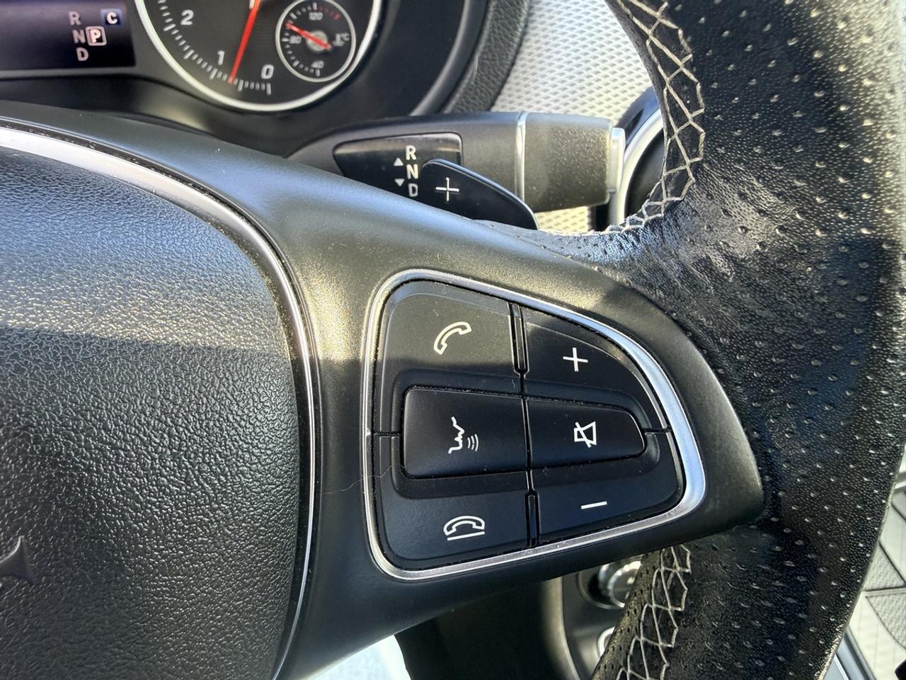 2017 Mercedes-Benz B-Class B250 4MATIC - SPORTS TOURER - NAVI - R.CAM - SUNROOF! Photo