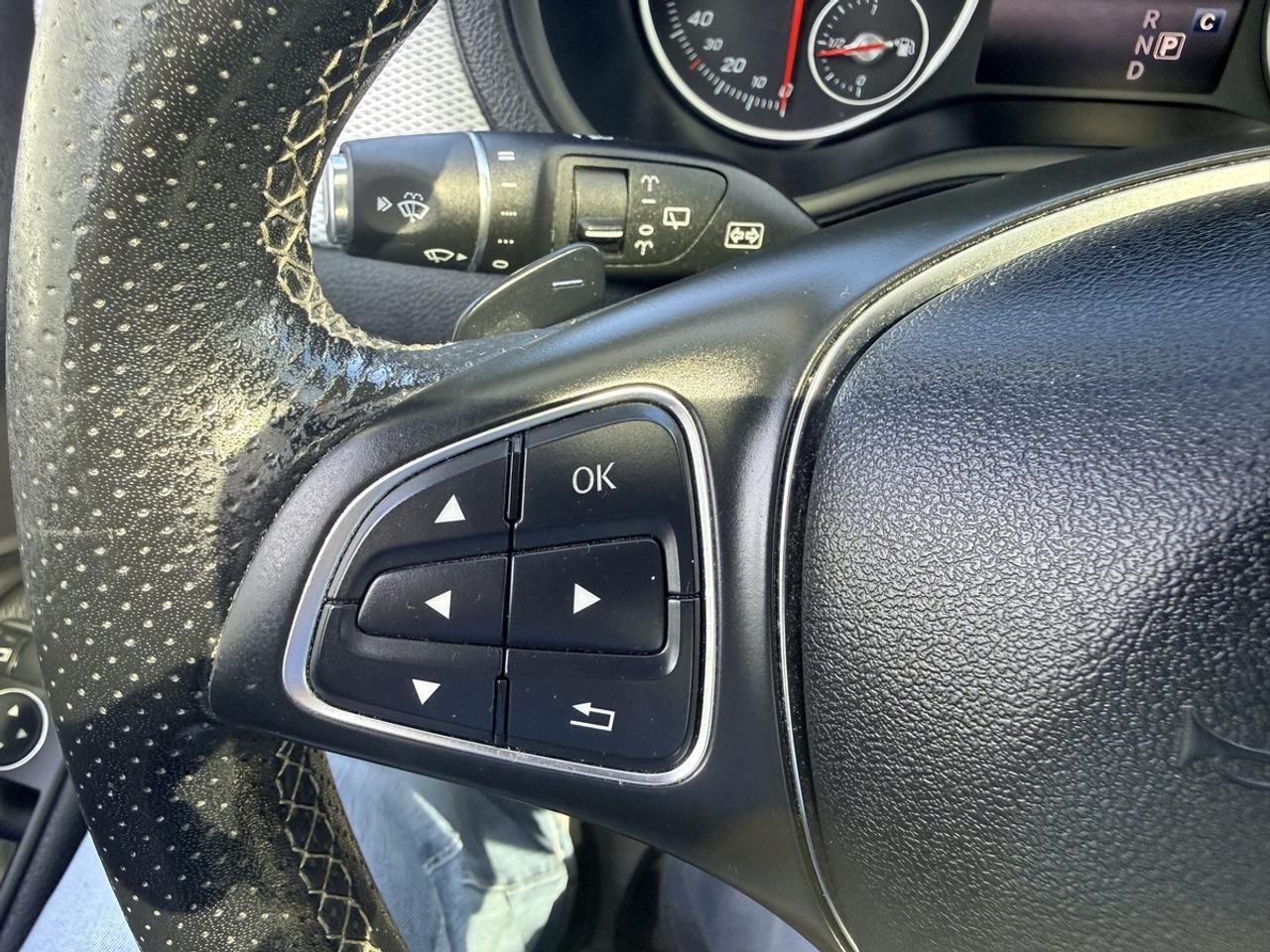2017 Mercedes-Benz B-Class B250 4MATIC - SPORTS TOURER - NAVI - R.CAM - SUNROOF! Photo