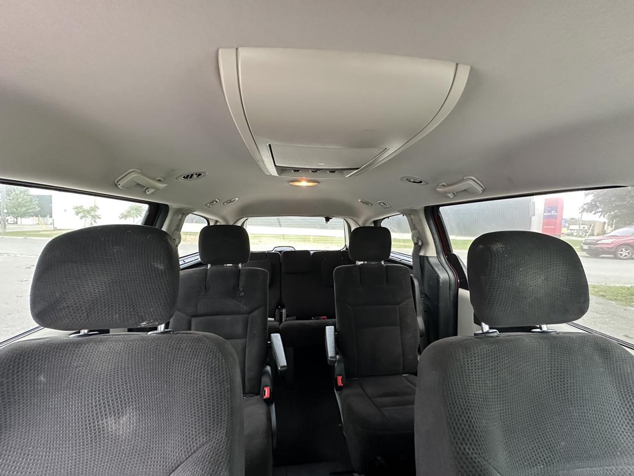 2017 Dodge Grand Caravan SXT Photo