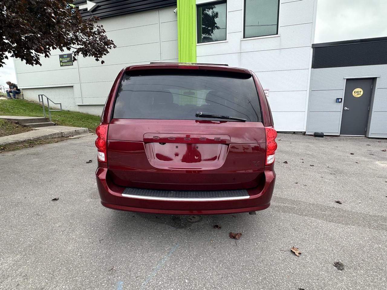 2017 Dodge Grand Caravan SXT Photo