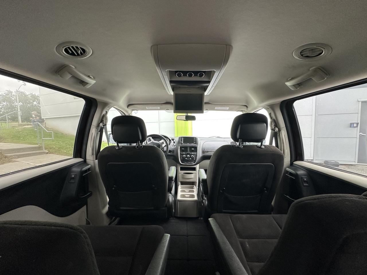 2017 Dodge Grand Caravan SXT Photo