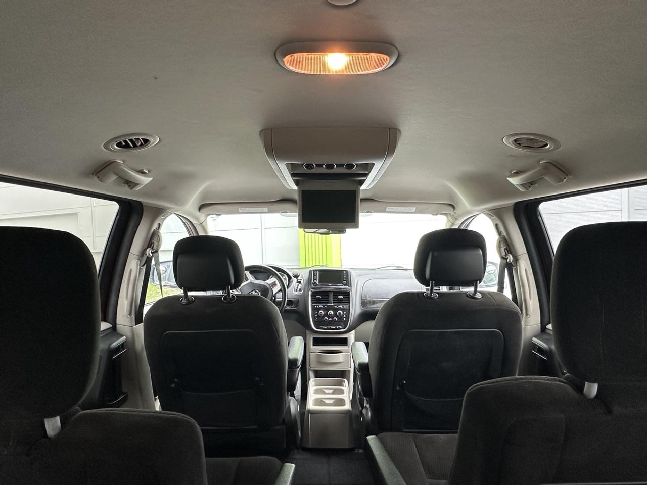 2017 Dodge Grand Caravan SXT Photo