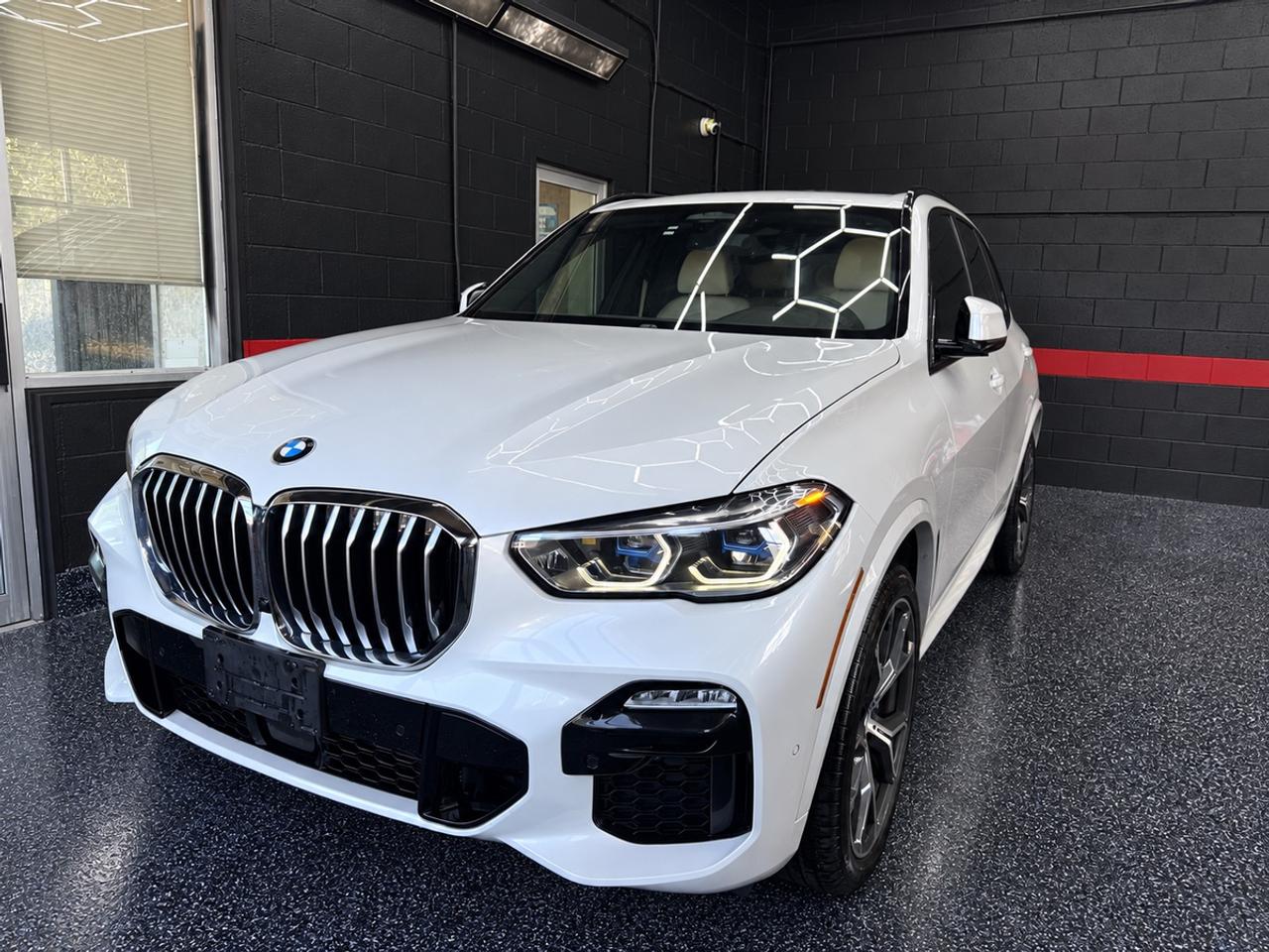 2019 BMW X5 xDrive40i Photo0