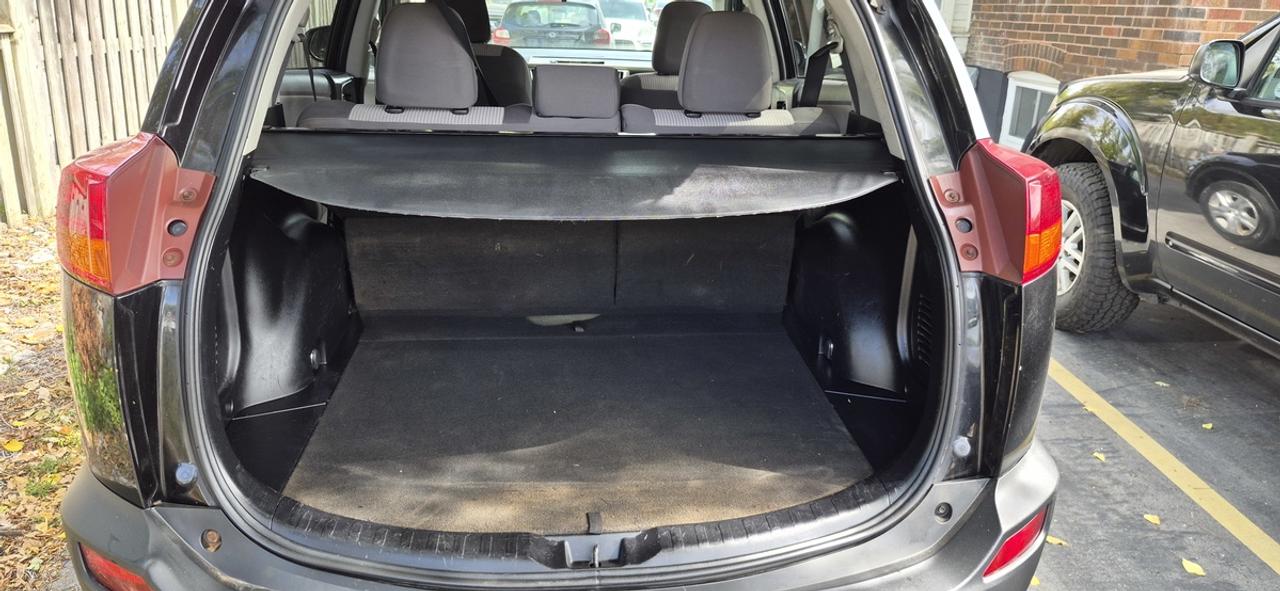 2013 Toyota RAV4 LE Photo