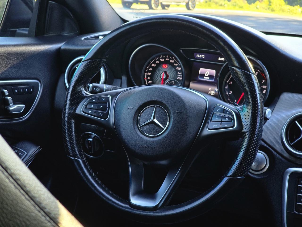 2019 Mercedes-Benz CLA 250 | Clean Carfax! Photo