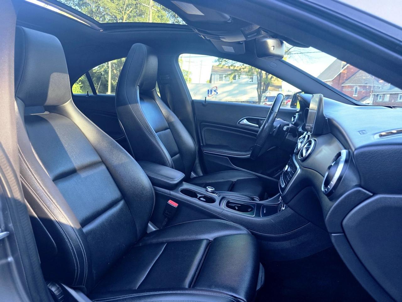 2019 Mercedes-Benz CLA 250 | Clean Carfax! Photo