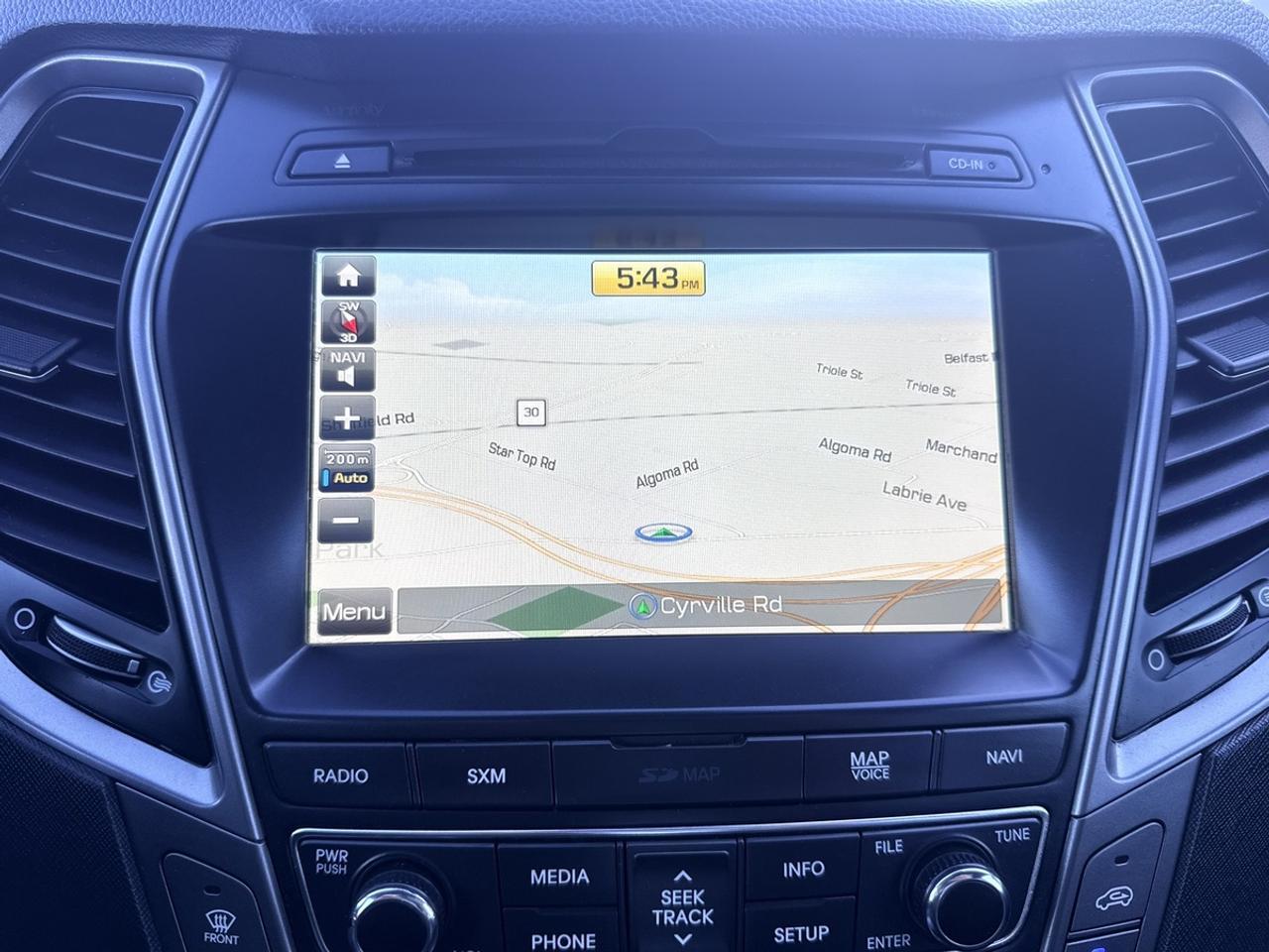 2017 Hyundai Santa Fe XL AWD - LUXURY - NAVI - PANO ROOF - R.CAM - 6 SEATER! Photo