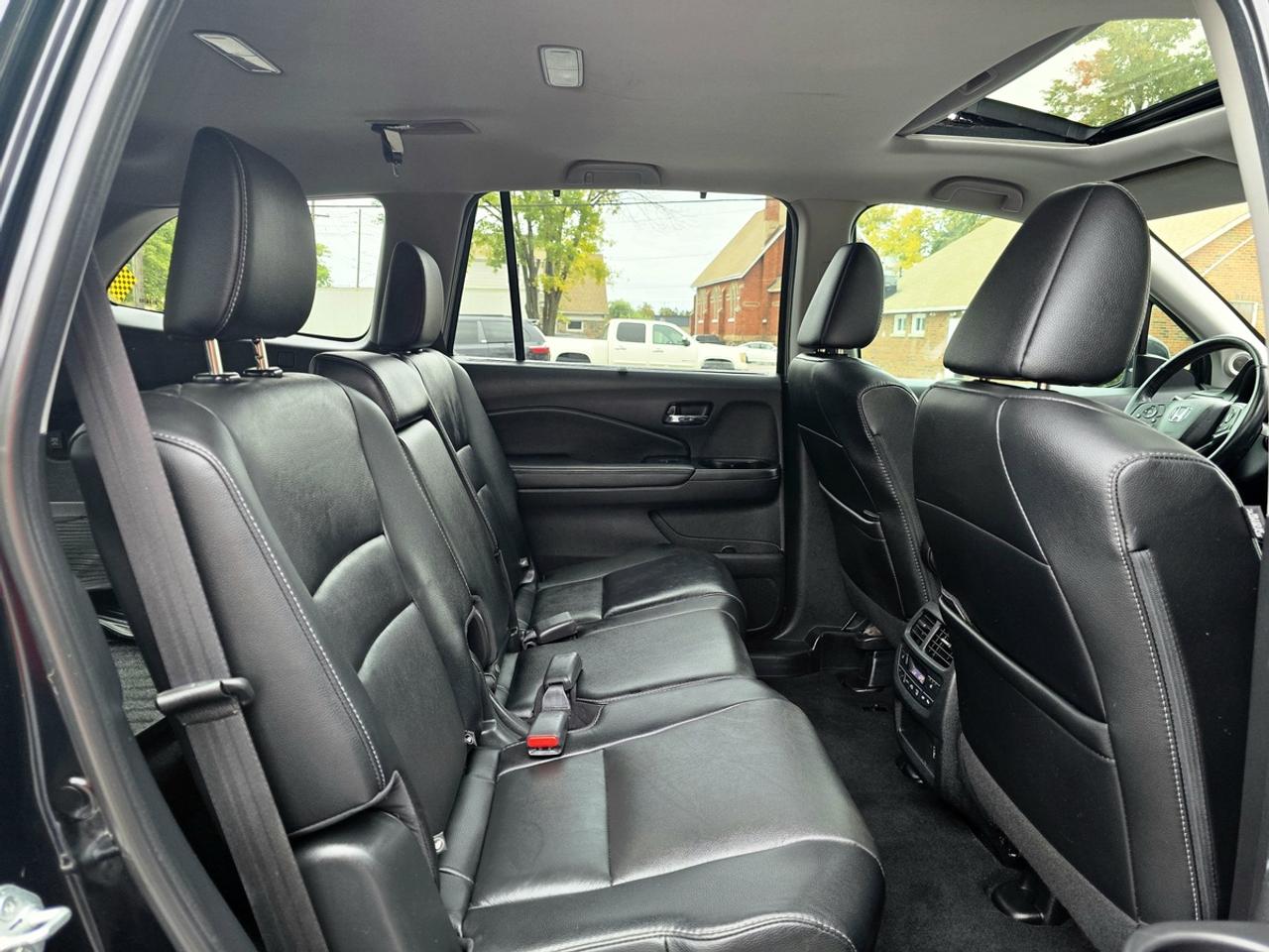 2021 Honda Pilot EX-L | Clean Carfax! Photo