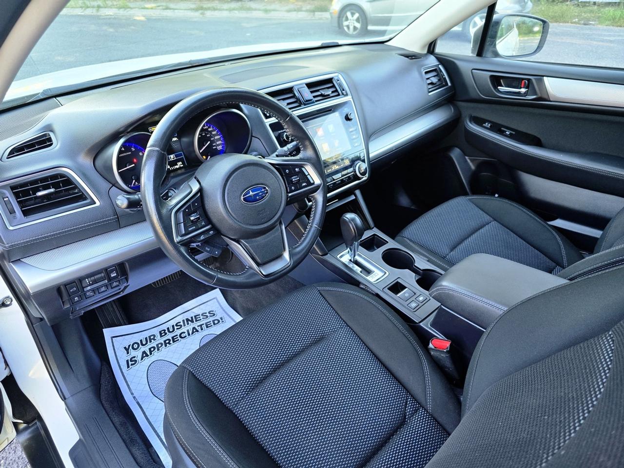 2018 Subaru Outback Touring w/Eye Sight Pkg | Clean Carfax! Photo