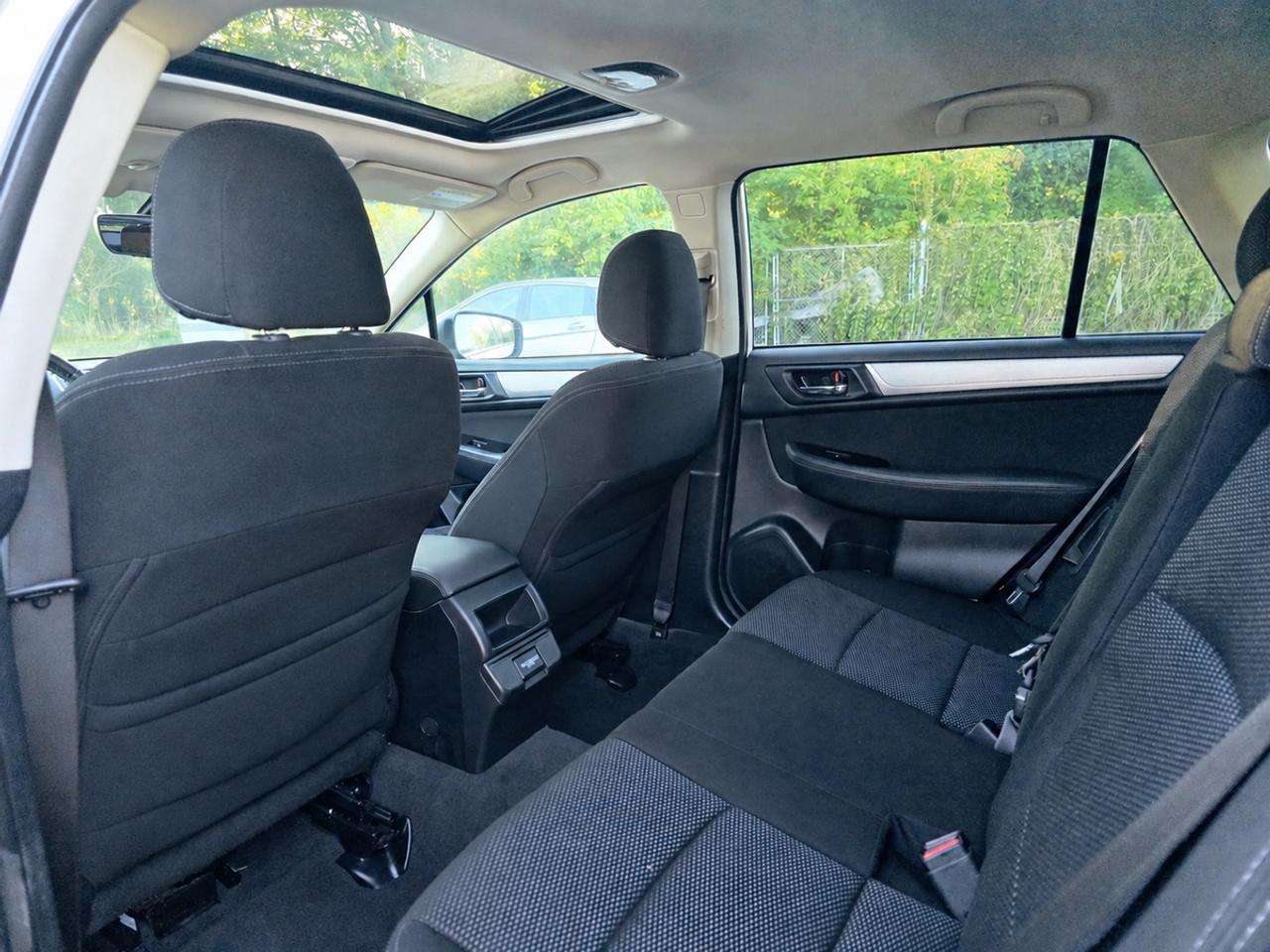 2018 Subaru Outback Touring w/Eye Sight Pkg | Clean Carfax! Photo