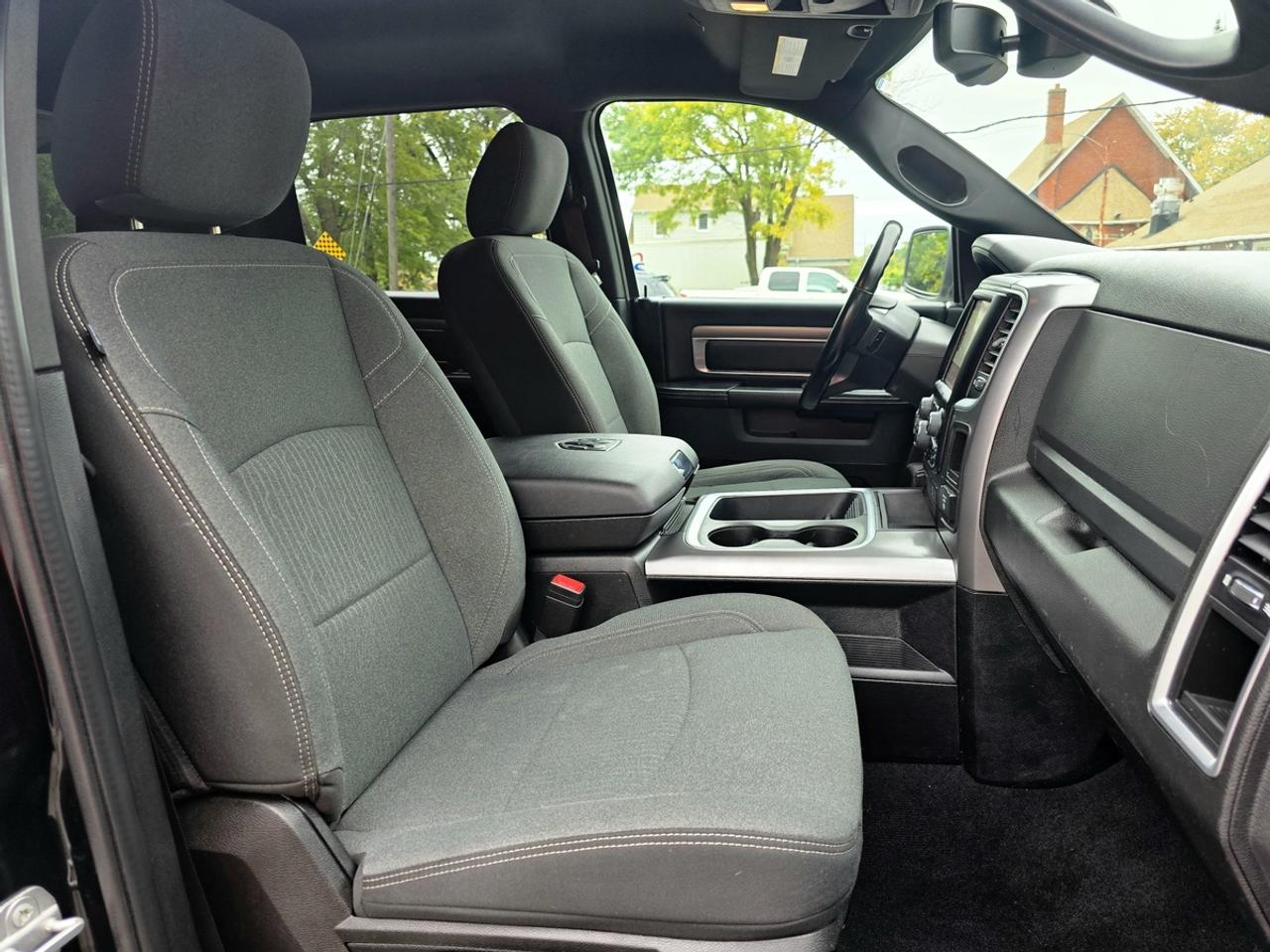 2021 RAM 1500 Classic Warlock Crew Cab 4x4 | One Owner! Photo