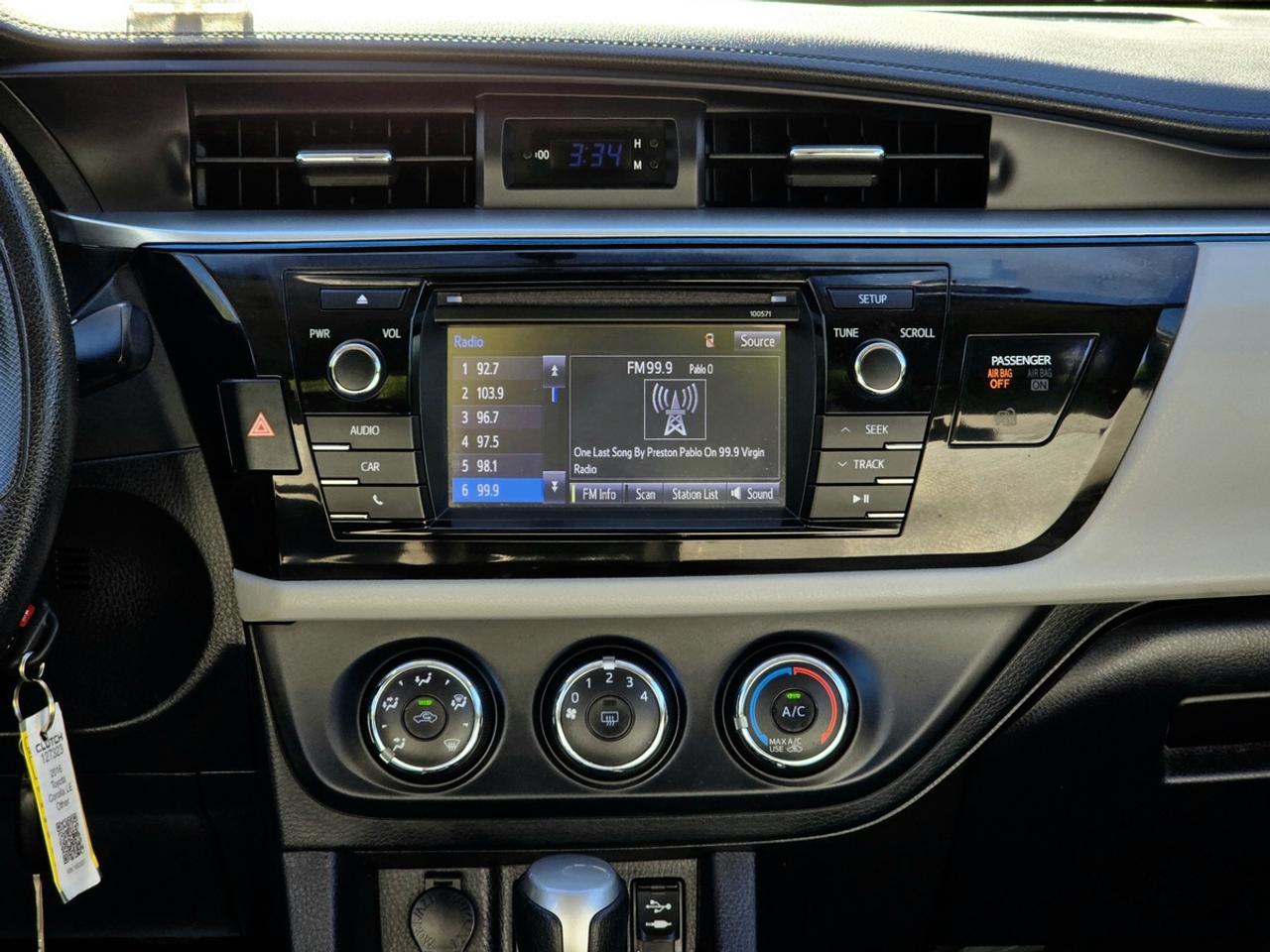 2016 Toyota Corolla LE | One Owner! Photo