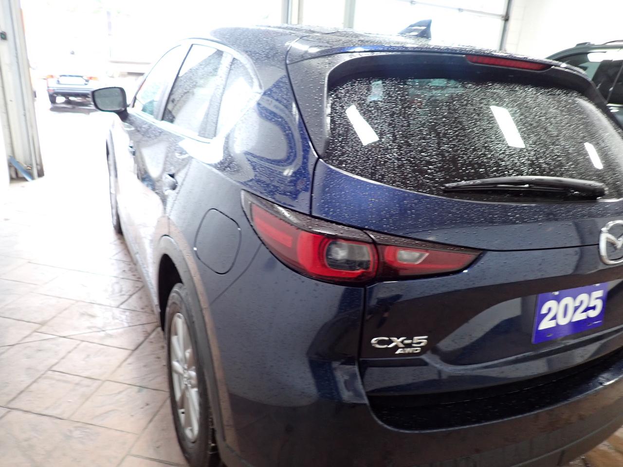 2025 Mazda CX-5 GS LEATHER AWD 4DR Photo