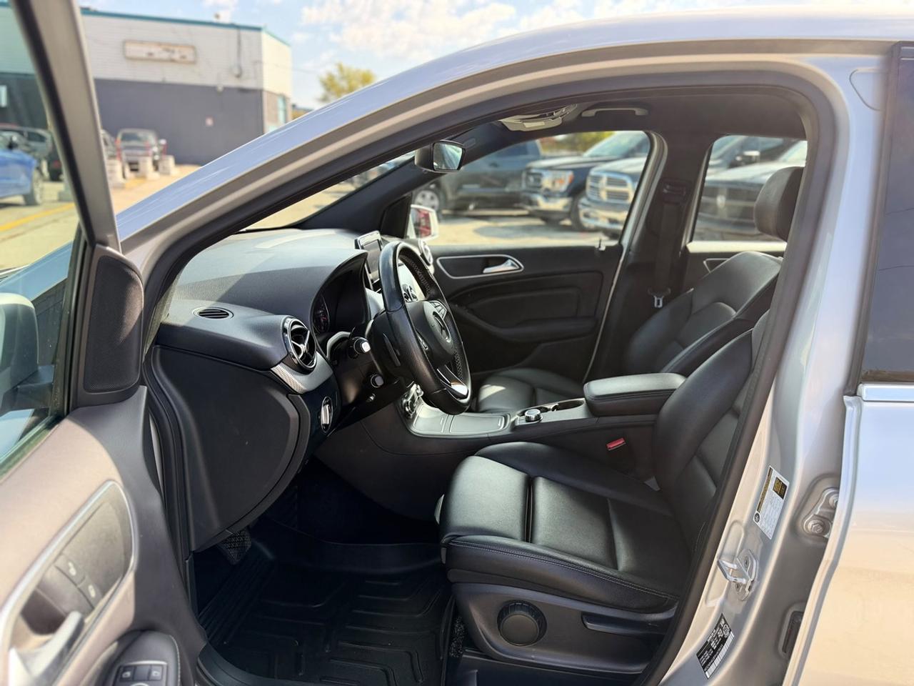 2017 Mercedes-Benz B-Class B 250 Photo