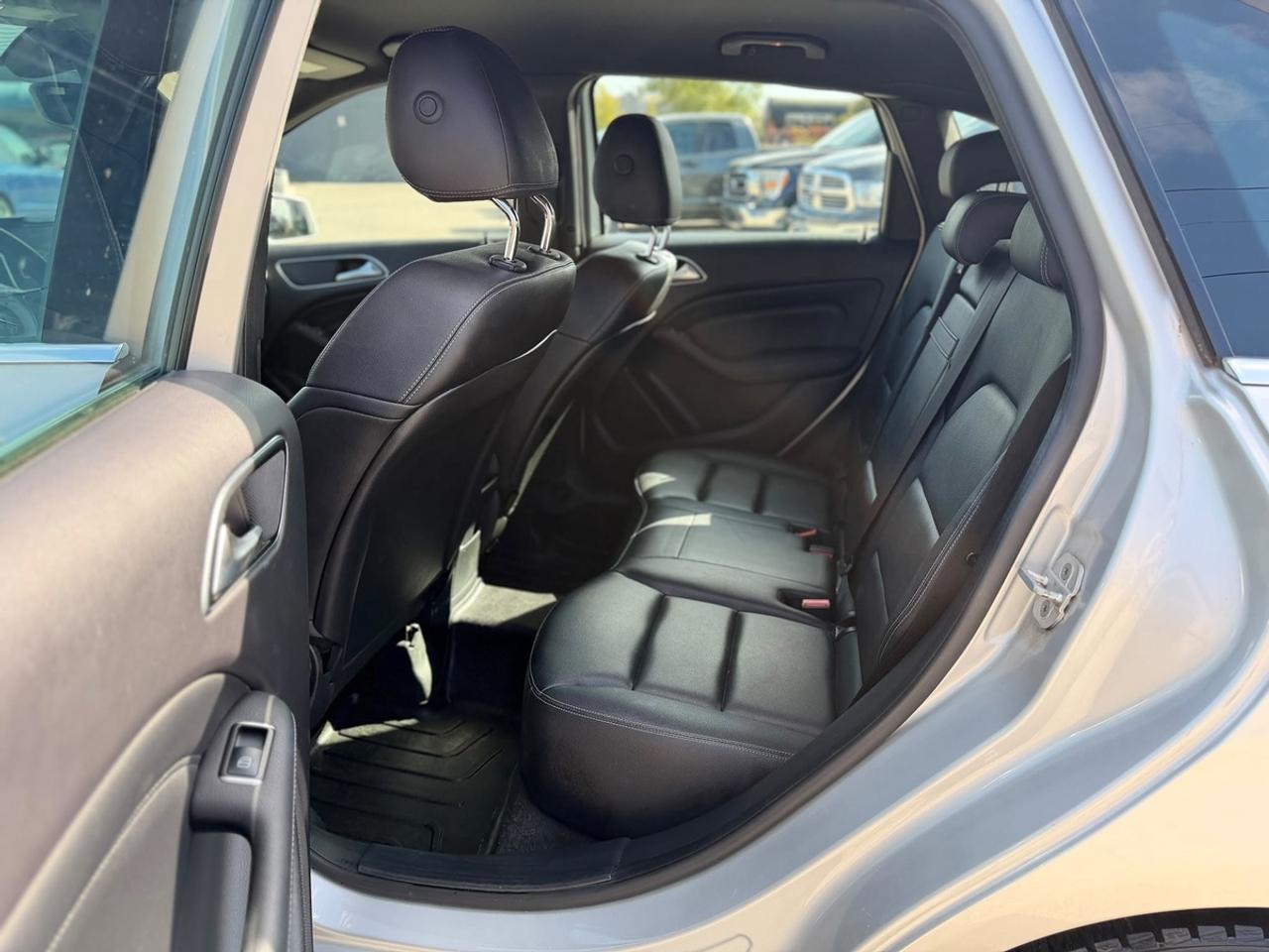2017 Mercedes-Benz B-Class B 250 Photo