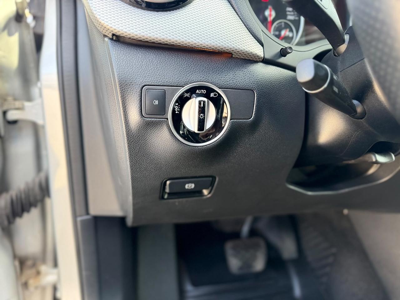 2017 Mercedes-Benz B-Class B 250 Photo
