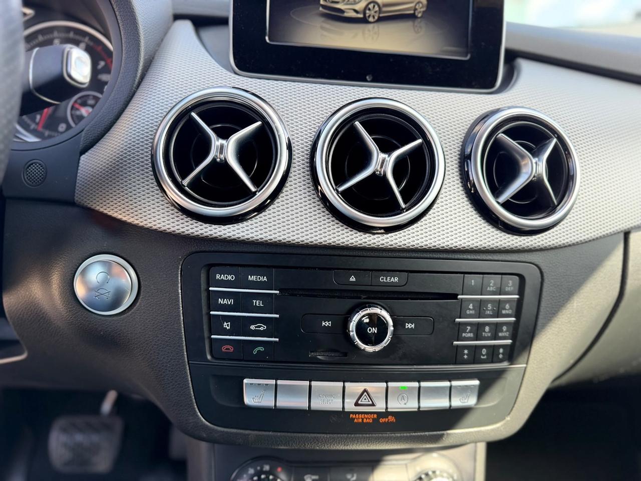 2017 Mercedes-Benz B-Class B 250 Photo