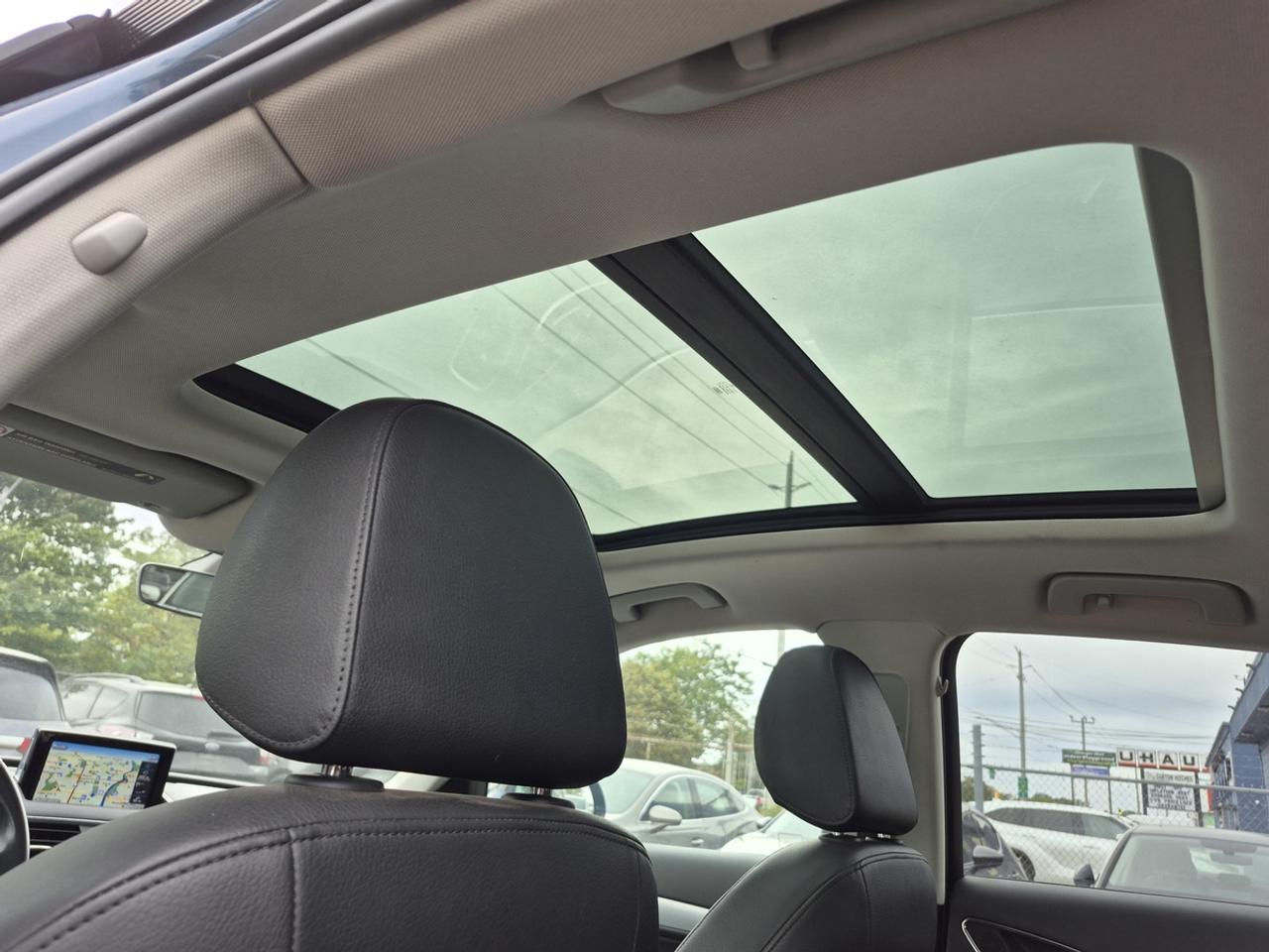 2016 Audi Q3 Prestige Photo