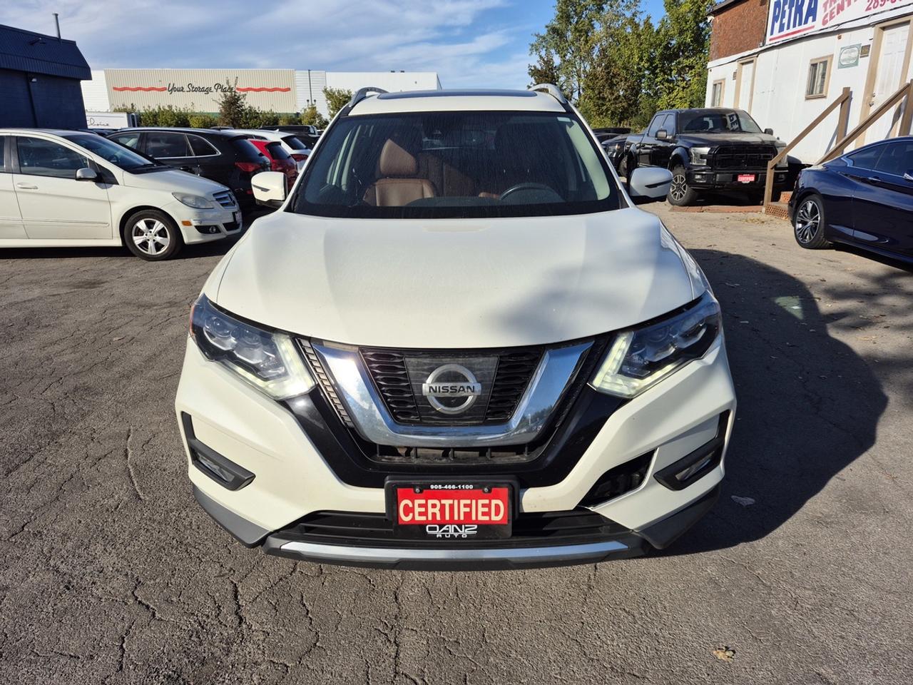 2017 Nissan Rogue SL Photo1