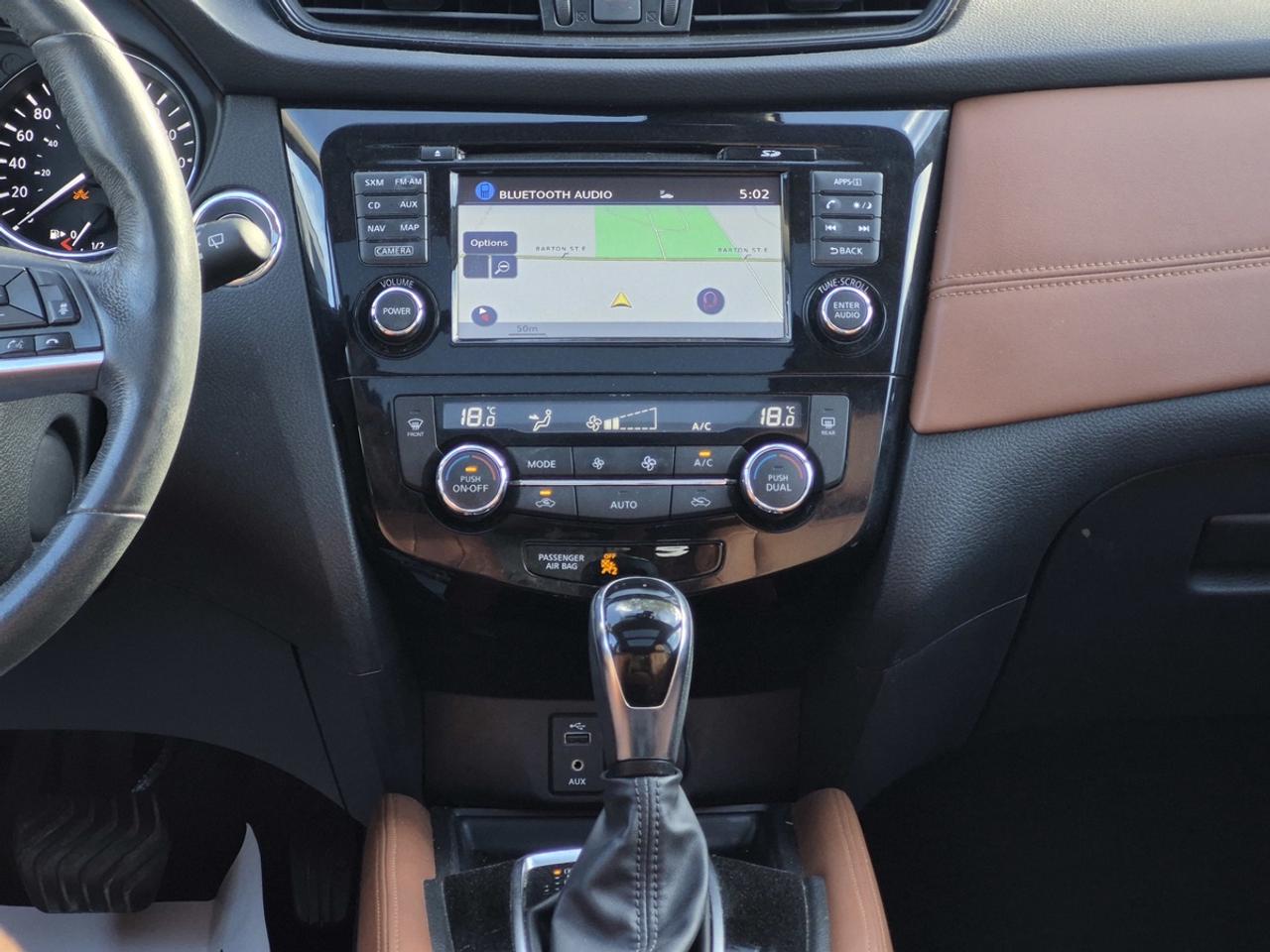2017 Nissan Rogue SL Photo