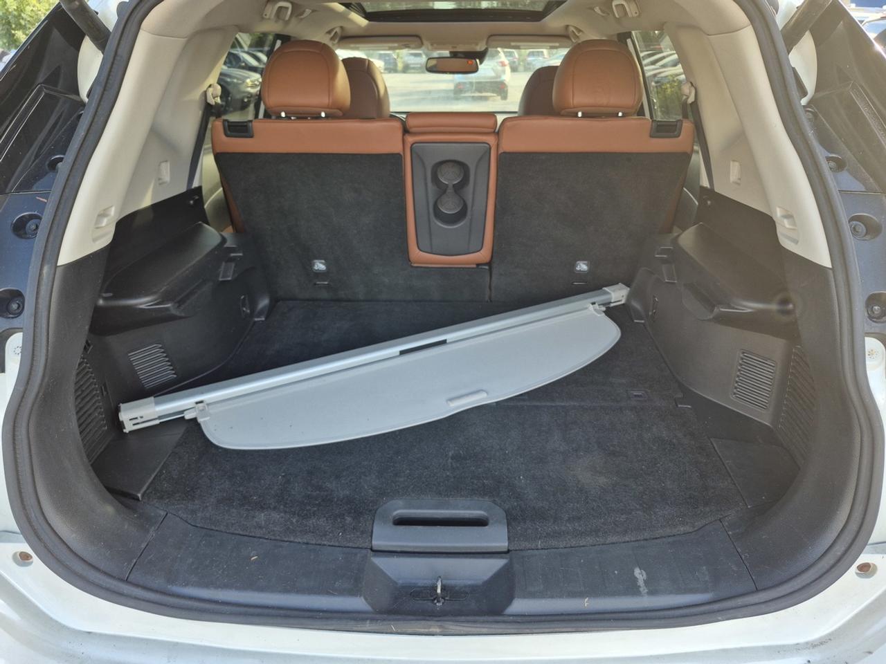 2017 Nissan Rogue SL Photo