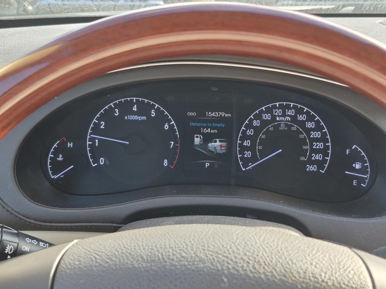 2012 Hyundai Genesis Premium Photo