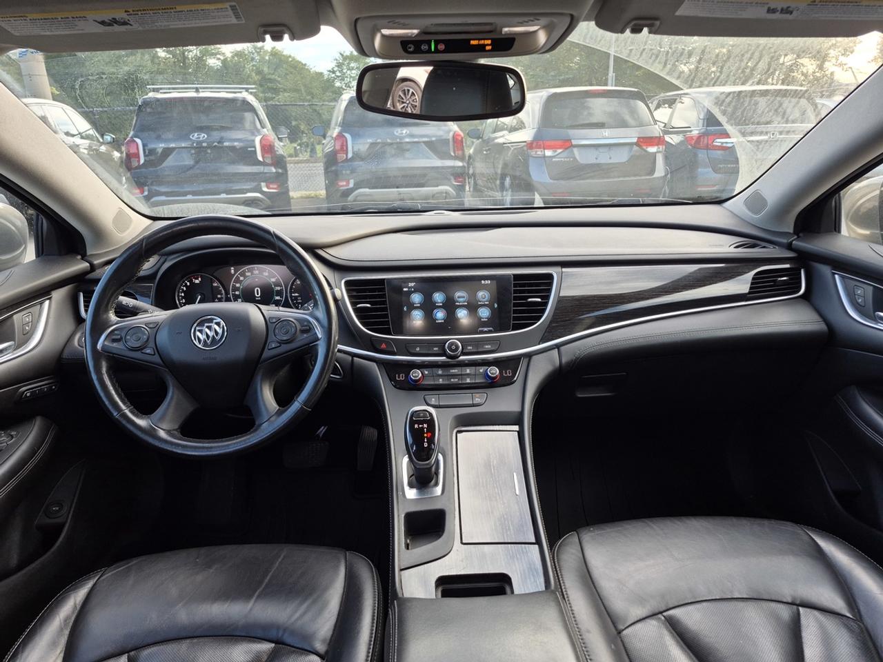 2017 Buick LaCrosse Essence Photo