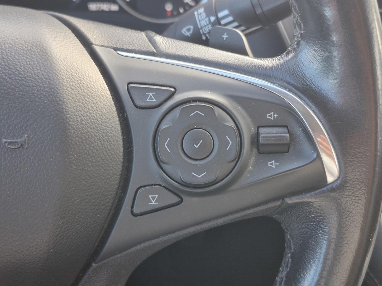 2017 Buick LaCrosse Essence Photo