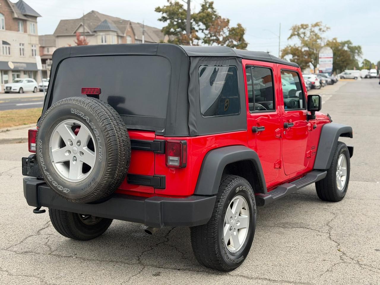 2018 Jeep WRANGLER UNLIMITED Sport Photo