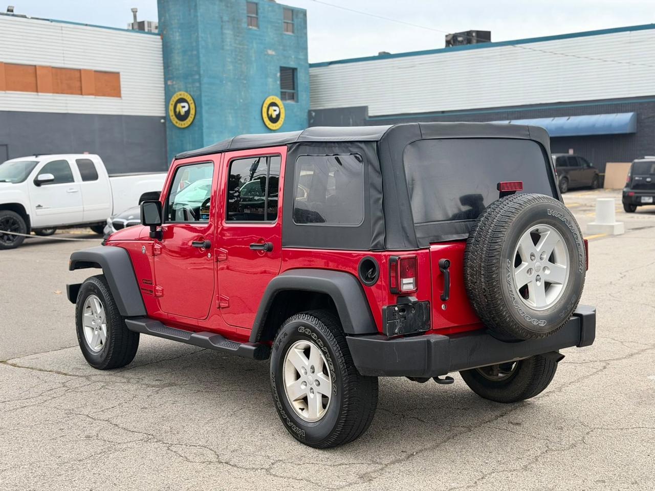 2018 Jeep WRANGLER UNLIMITED Sport Photo