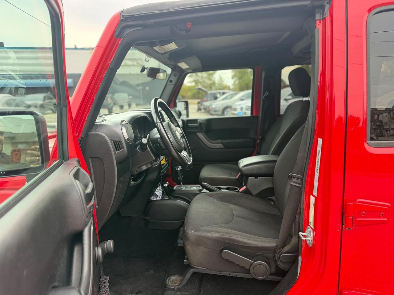 2018 Jeep WRANGLER UNLIMITED Sport Photo